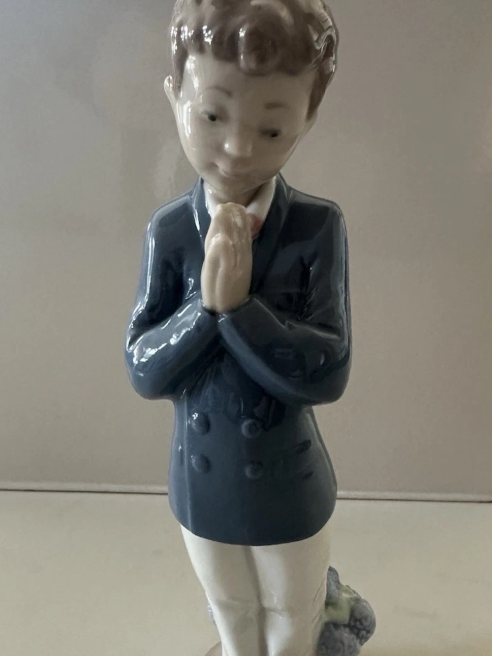 Lladro Nao Time to Pray Boy Figurine…